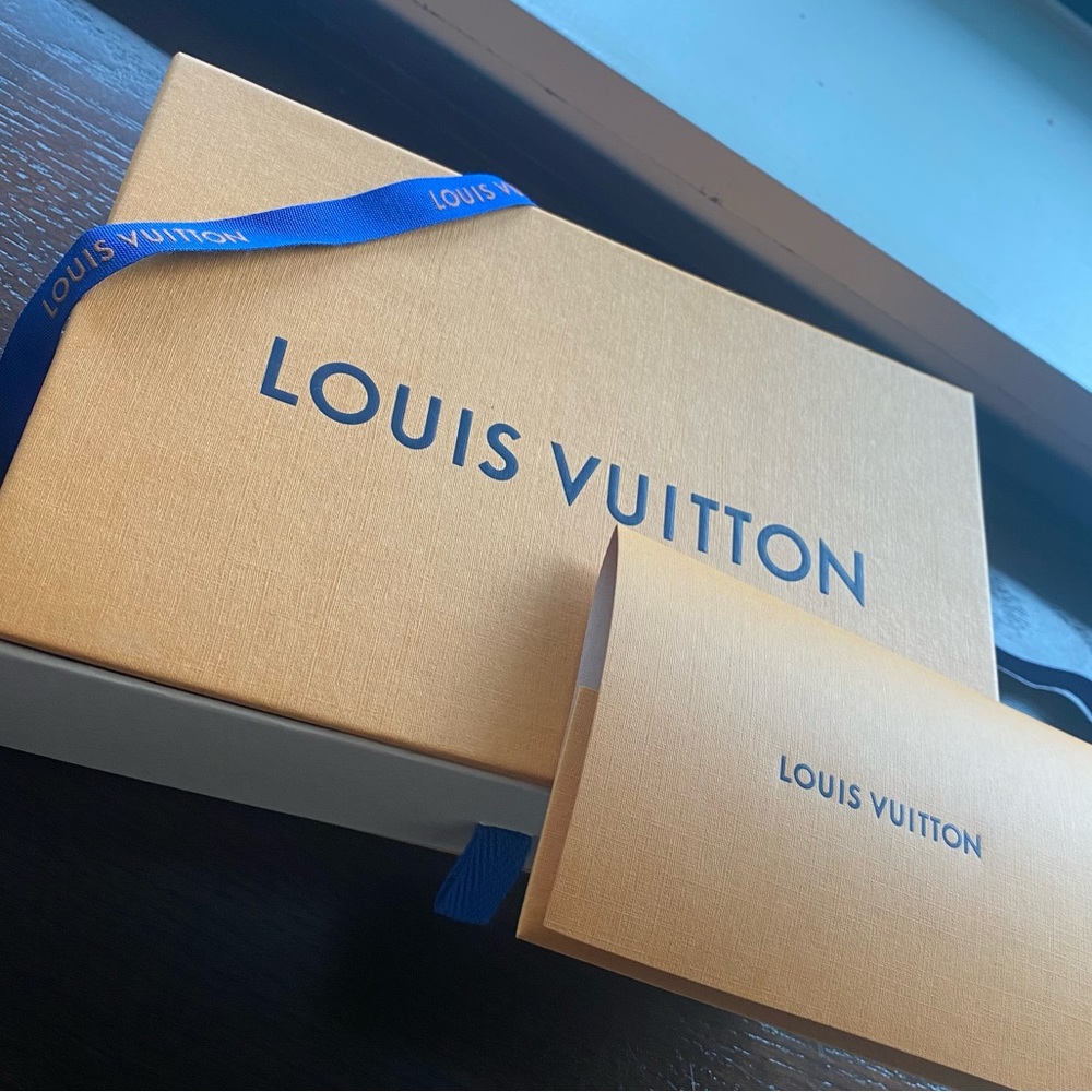 Louis Vuitton box